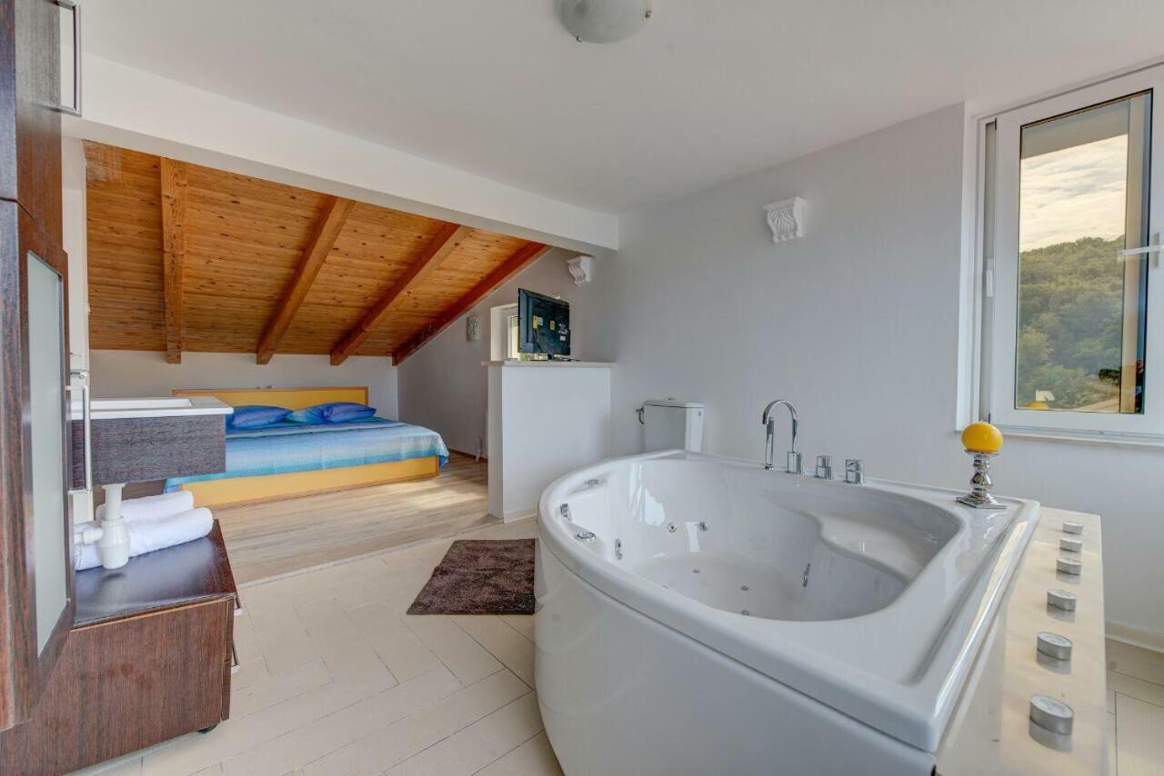 Apartments Savar - Ilo Brbinj Zewnętrze zdjęcie