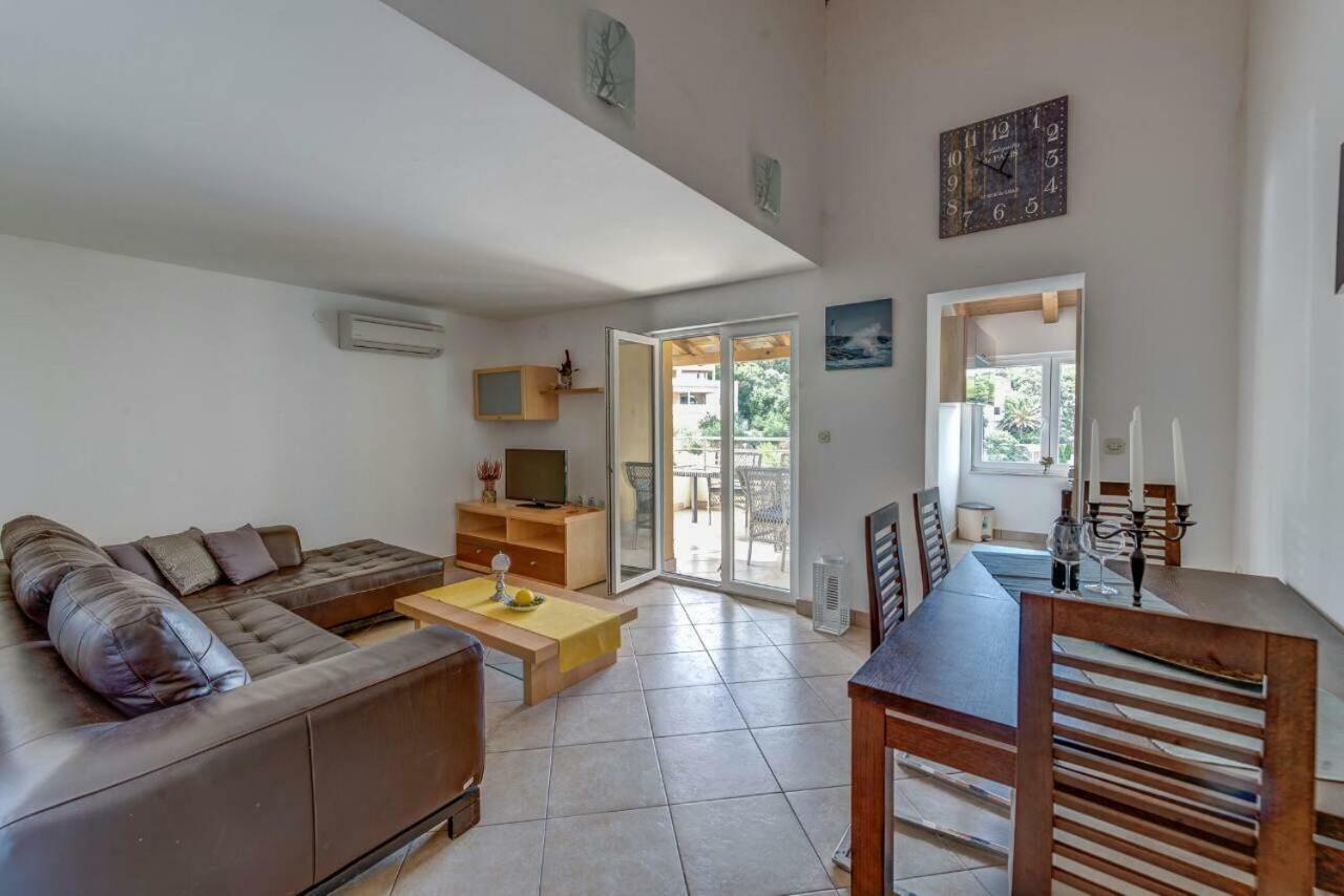 Apartments Savar - Ilo Brbinj Zewnętrze zdjęcie